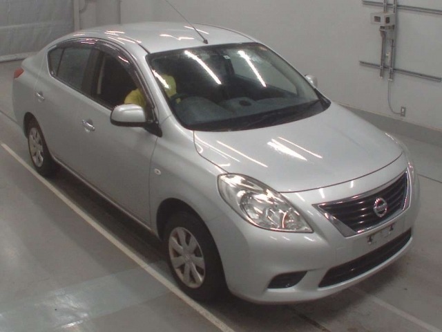 2012 NISSAN TIIDA LATIO